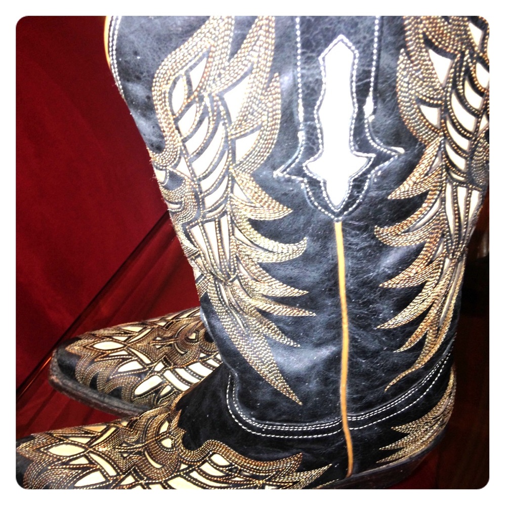 Luchesse Cowboy Boats